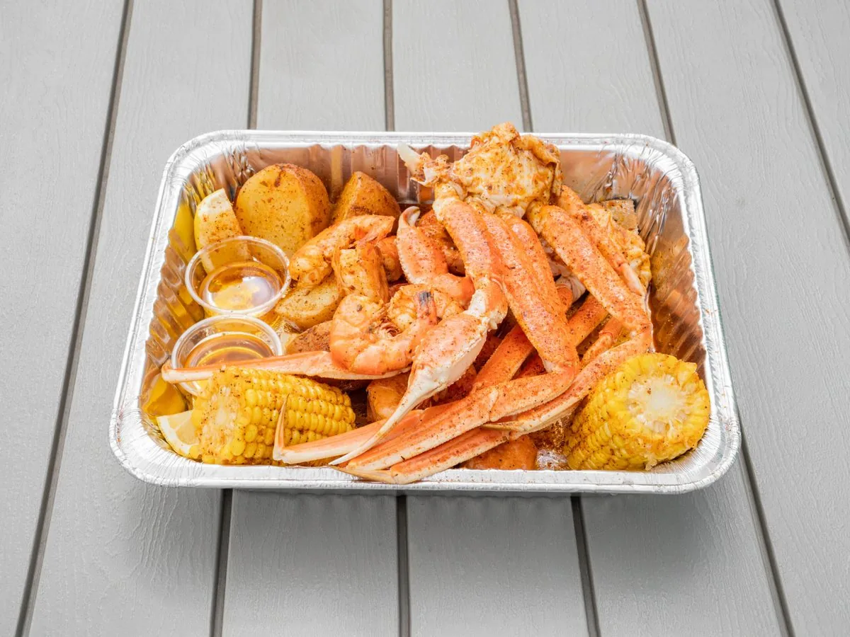Seafood Boil Snow Crab Shrimp Corn Potato — Froggy's TX Southern Seafood